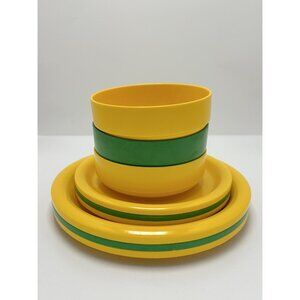 Vintage Ingrid Ltd Chicago Dish Yellow Green Melamine Plate Bowls 9 Piece Lot